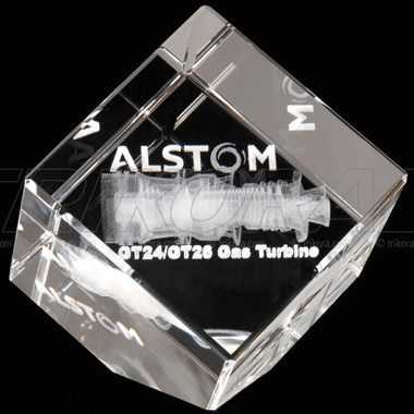 Kristallglas-Beschwerer TRIKORA 3D 6x6cm