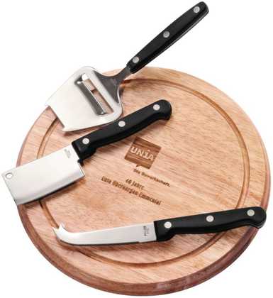 Käseset 4teilig auf Holzbrett