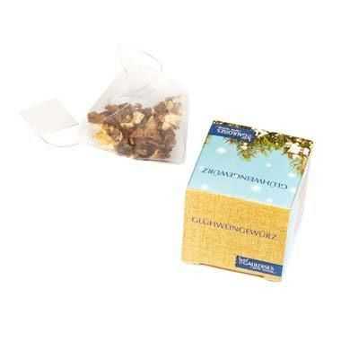 Pyramidenbeutel befüllt mit Tee, verpackt im Würfel-Karton