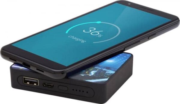 Powerbank mit  Glasabdeckung Trikora